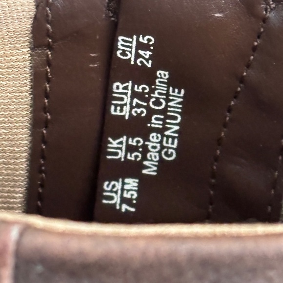 Life Stride Women's SZ 7.5 Brown Ankle Boots Active Arch Side Zip Closure - Picture 4 of 16